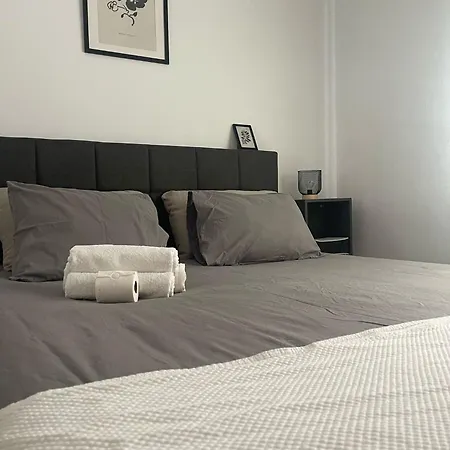 Astral-habitacion Doble Privada En Casa Compartida-uebica2 * مايرينا ديل ألخارفي