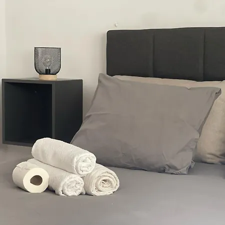 Astral-habitacion Doble Privada En Casa Compartida-uebica2 بيت ضيافة
