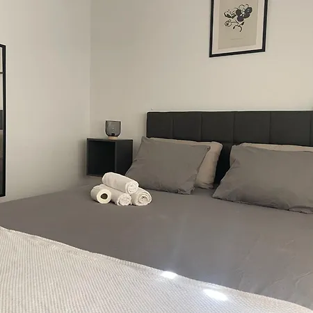 Astral-habitacion Doble Privada En Casa Compartida-uebica2 * مايرينا ديل ألخارفي