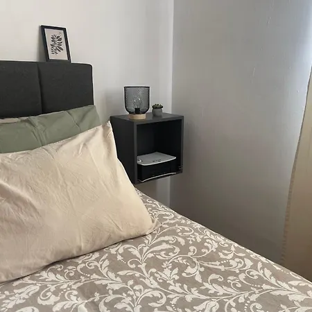 بيت ضيافة Astral-habitacion Doble Privada En Casa Compartida-uebica2 مايرينا ديل ألخارفي