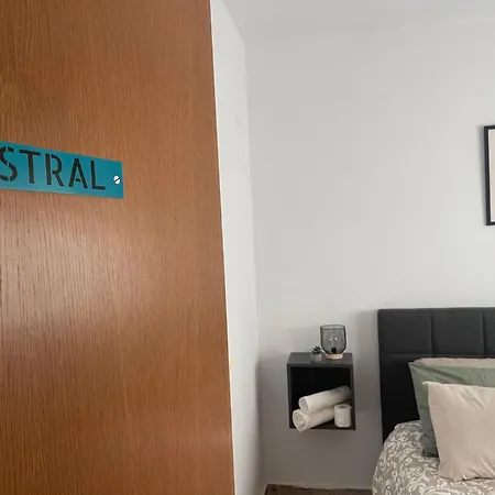 بيت ضيافة Astral-habitacion Doble Privada En Casa Compartida-uebica2 مايرينا ديل ألخارفي