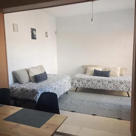 Astral-habitacion Doble Privada En Casa Compartida-uebica2 بيت ضيافة مايرينا ديل ألخارفي