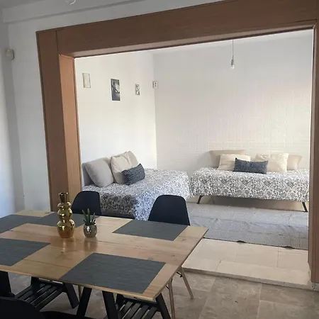 Astral-habitacion Doble Privada En Casa Compartida-uebica2 بيت ضيافة مايرينا ديل ألخارفي